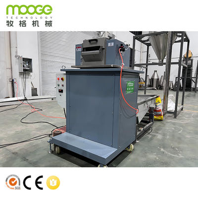 Ελεγχόμενη από PLC μηχανή πλαστικών πλαστικών με μετατροπέα ABB