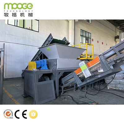 Ολοκληρωμένη γραμμή συντριβής, πλύσης και ανακύκλωσης στερεών μπουκαλιών HDPE για την παραγωγή φτεριών υψηλής καθαρότητας με αποτελεσματικό σύστημα ξήρανσης